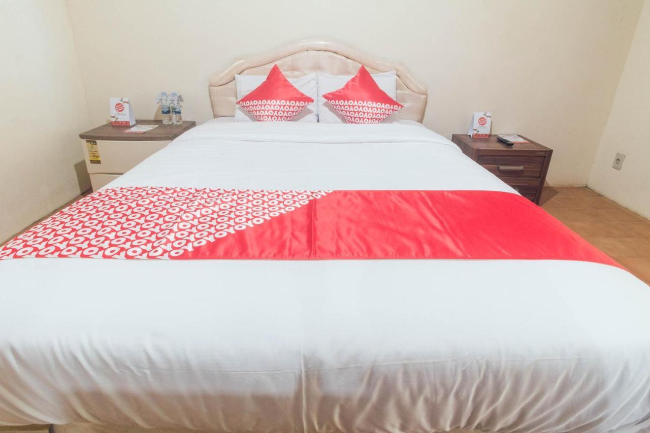 Oyo 1688 Collin Beach Hotel Ambon Dış mekan fotoğraf